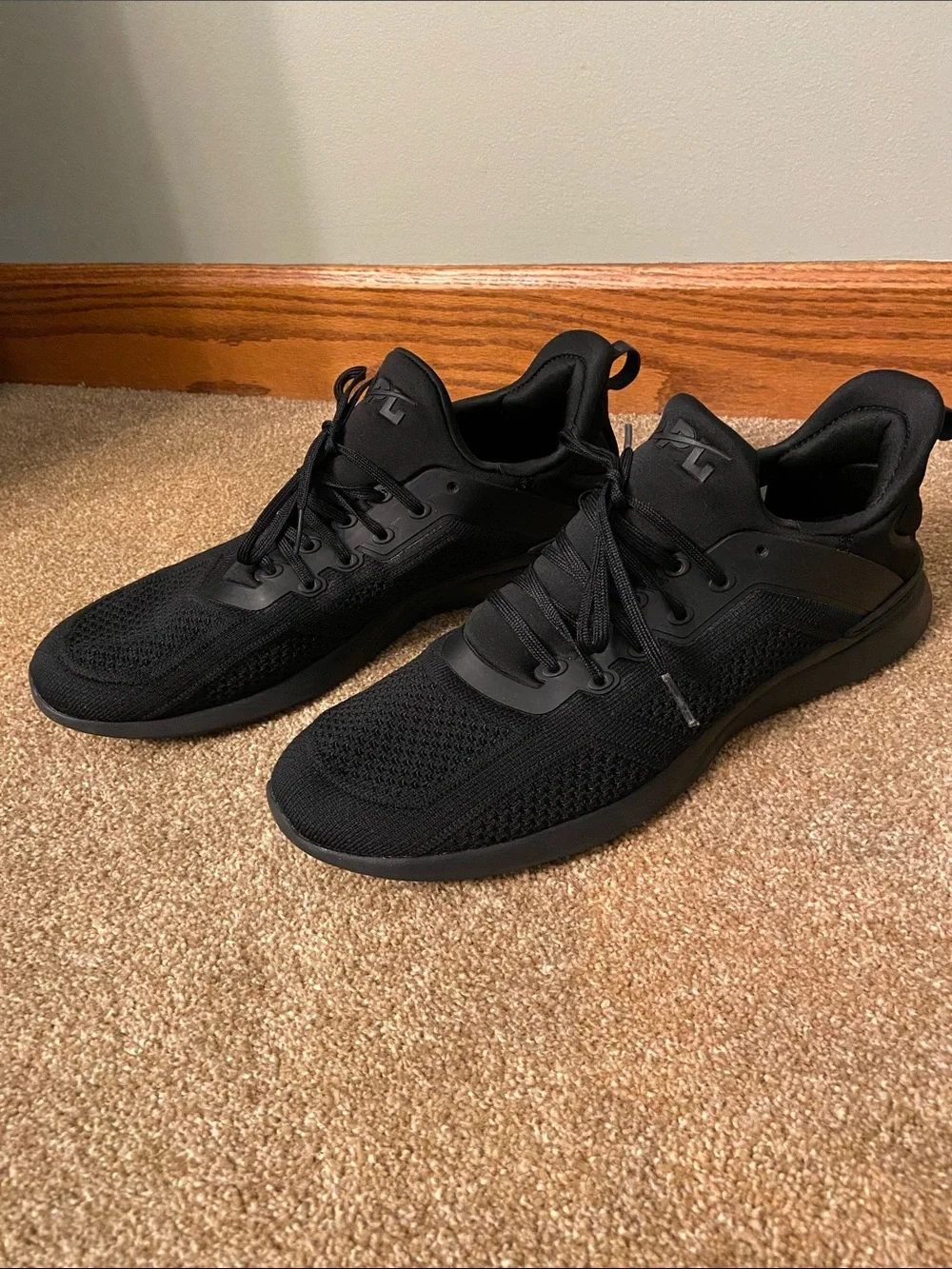 APL TechLoom Tracer Black Men’s Training Shoe size 10.5